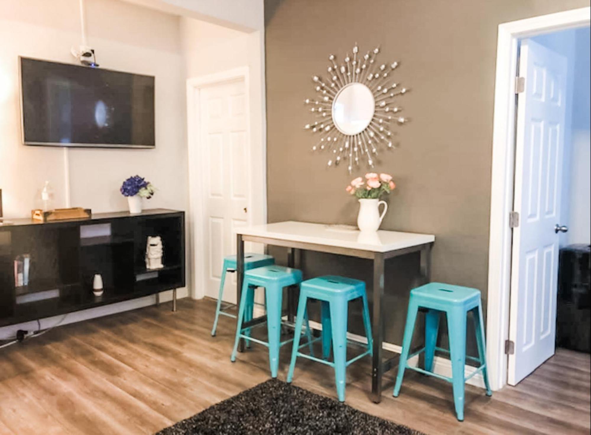 2bdrm Gaslamp Conv Cntr - W Parking & 4 Beds #2 Hotel